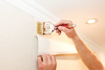 Pose de papier peint à Écuisses — revêtements muraux et toiles de verre